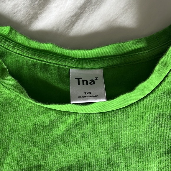 Cropped t - Picture 2 of 3